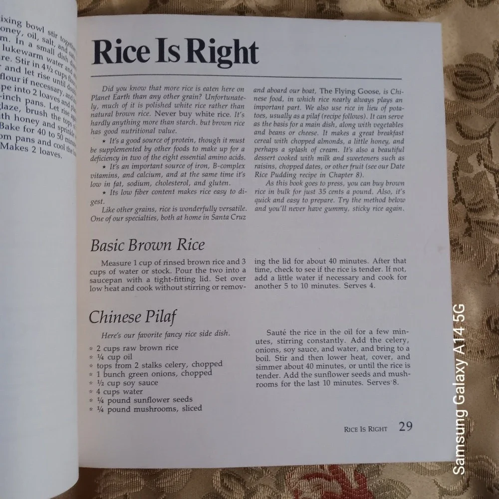 Dollar a Day Cookbook Ruth Bill Kaysing 1977 Vintage Budget Cooking Softcover